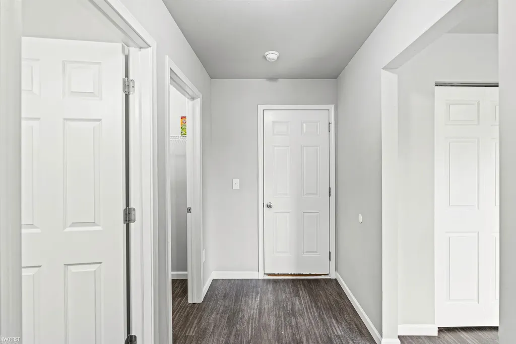 3005 Oxford Lane Flushing Charter Township MI 48433