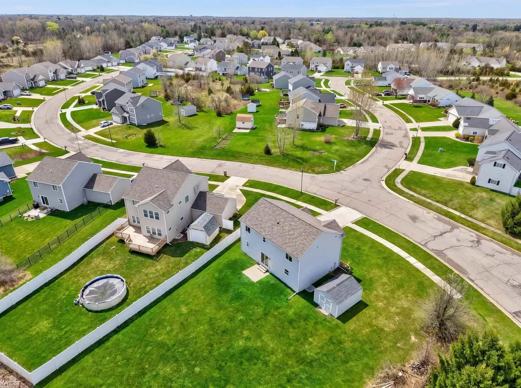 3005 Oxford Lane Flushing Charter Township MI 48433