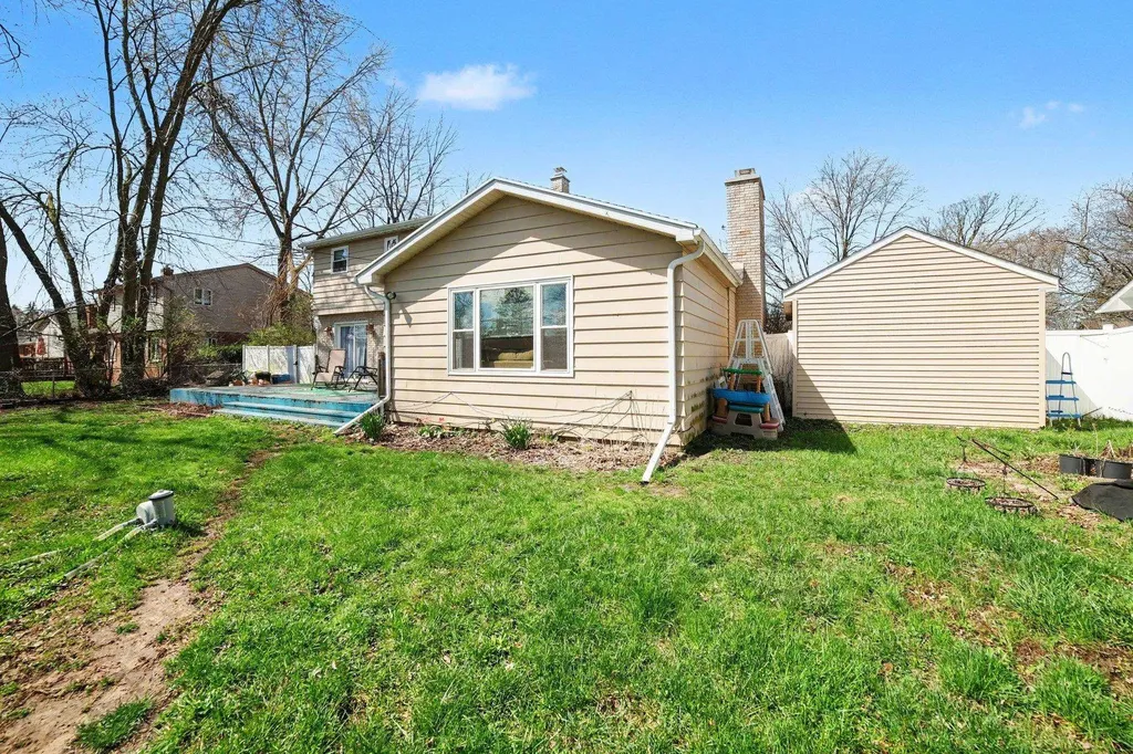 2740 Wexford Drive Saginaw Charter Township MI 48603