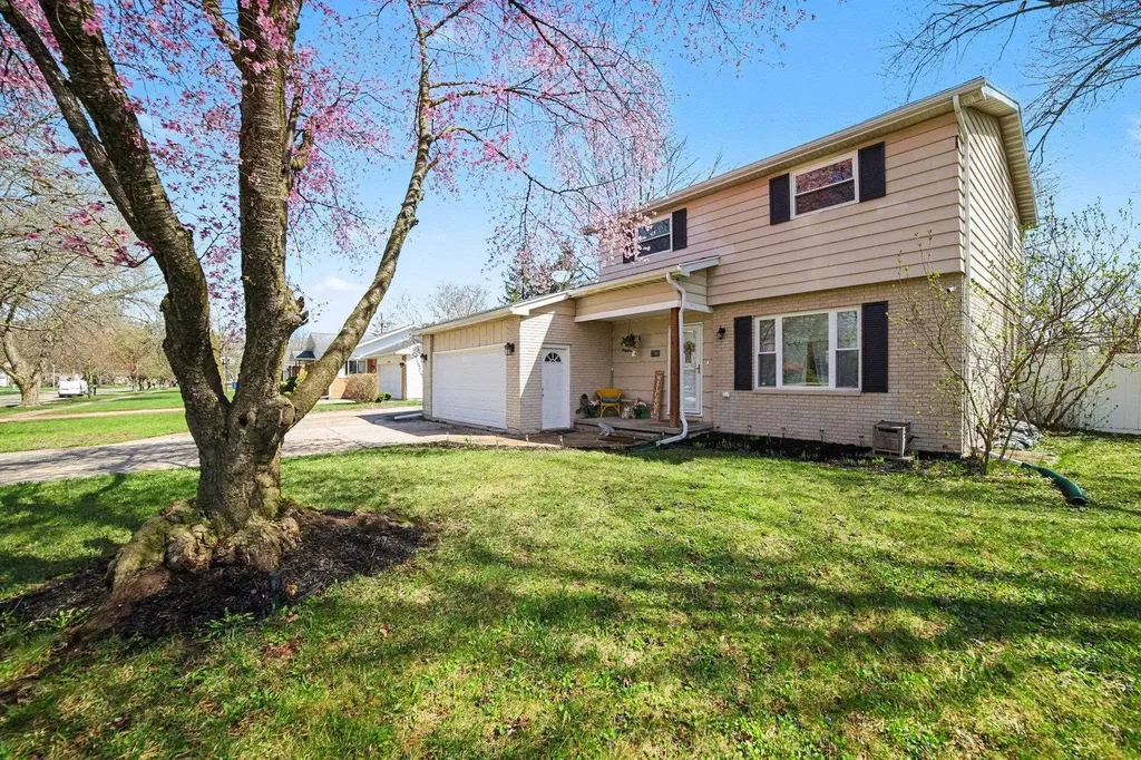 2740 Wexford Drive Saginaw Charter Township MI 48603