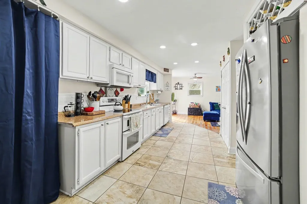 2740 Wexford Drive Saginaw Charter Township MI 48603