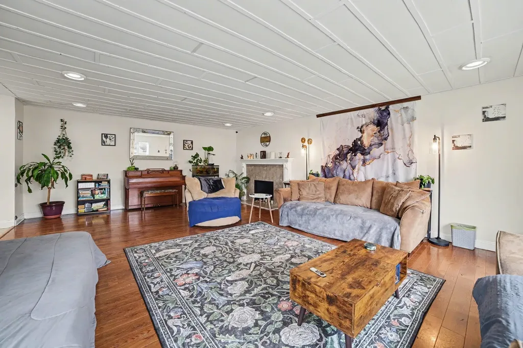 2740 Wexford Drive Saginaw Charter Township MI 48603