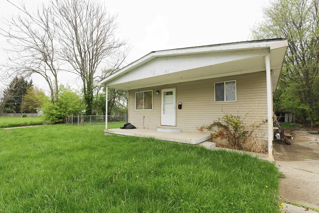 632 Monroe Street Flint City MI 48503