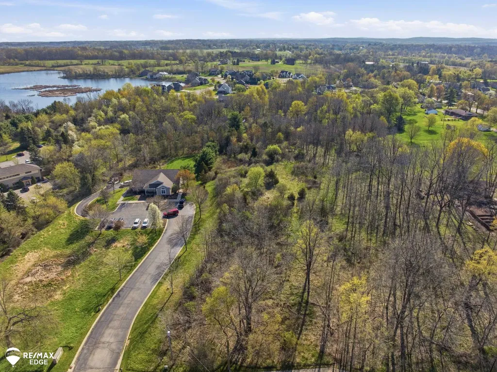 7499 S State Road Goodrich Village MI 48438