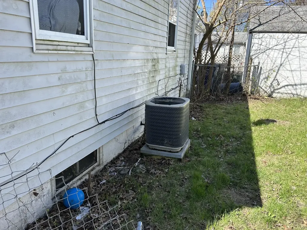 644 Crawford Street Flint City MI 48507