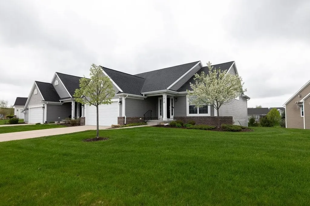 1212 Wineleaf Lane Dewitt City MI 48820