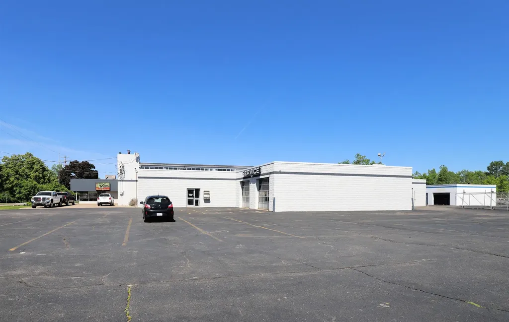 1415 E Pierson Road Flushing City MI 48433
