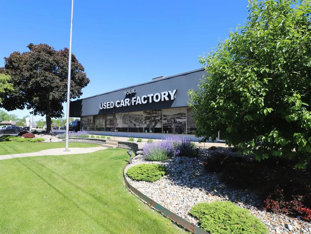 1415 E Pierson Road Flushing City MI 48433
