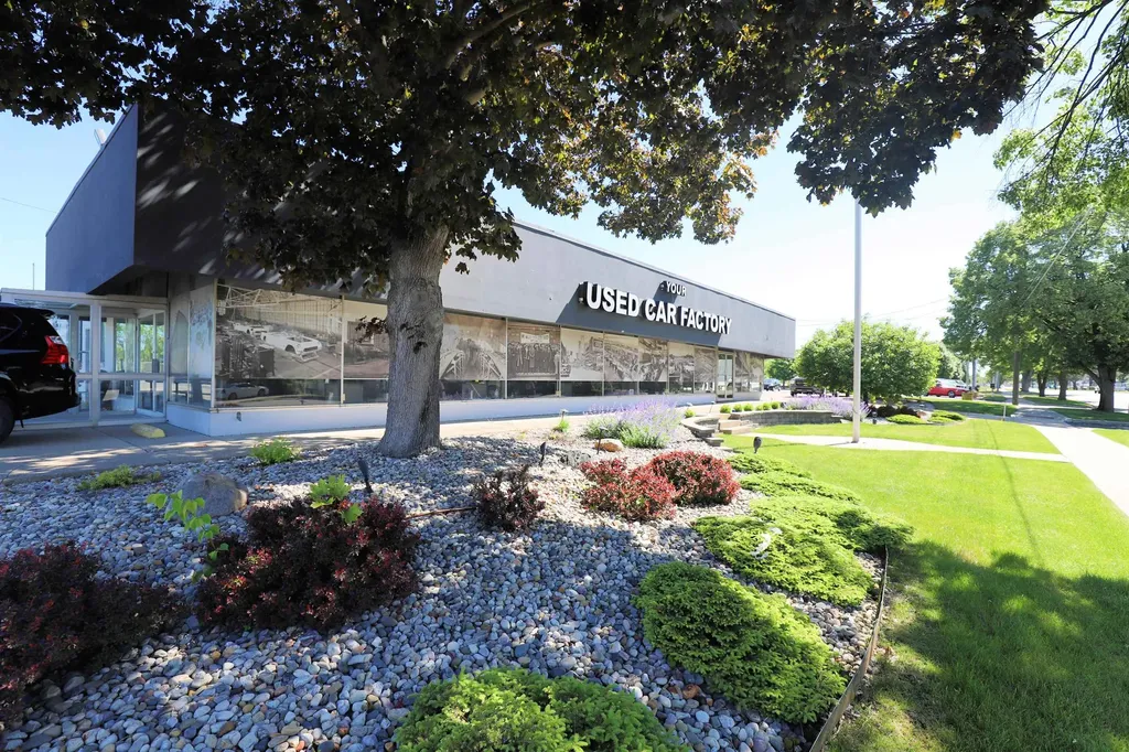 1415 E Pierson Road Flushing City MI 48433