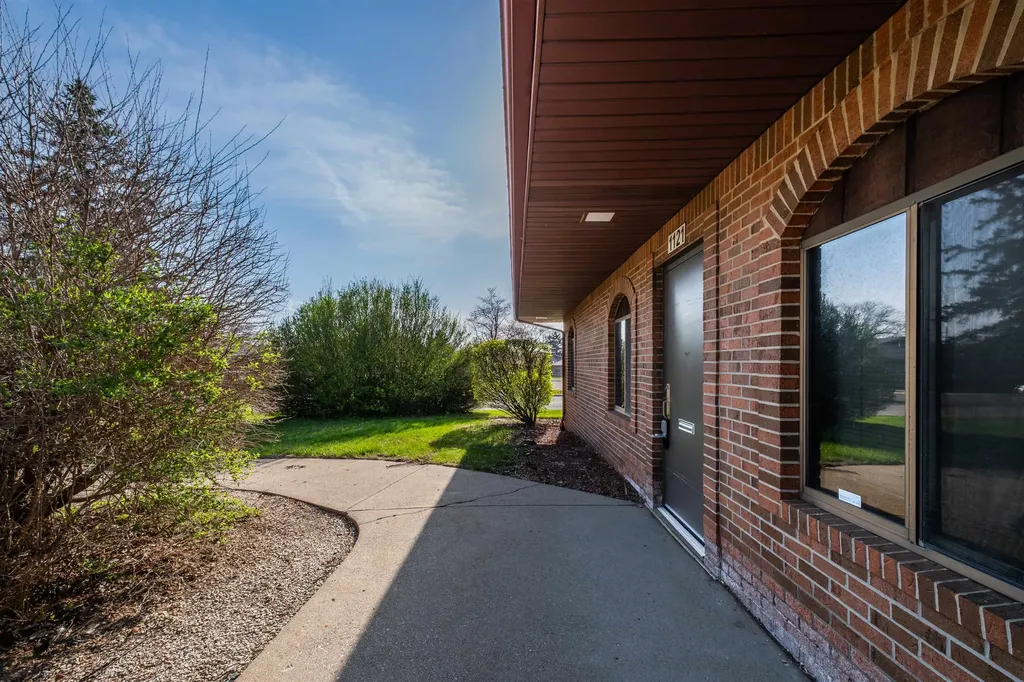 1121 Villa Linde Court Flint Charter Township MI 48532