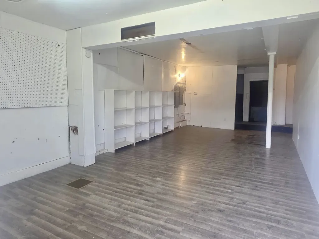 6069 Lapeer Road Burton City MI 48509