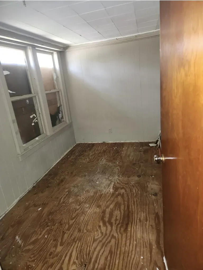2601 Dakota Avenue Flint City MI 48506