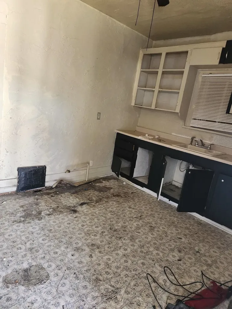 2601 Dakota Avenue Flint City MI 48506