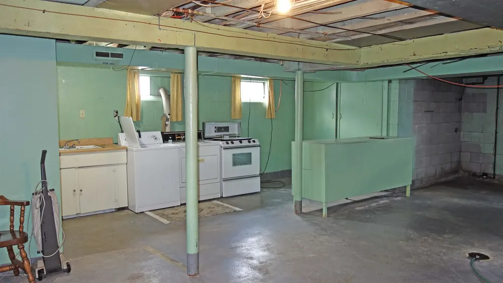 1013 18th Street Bay City City MI 48708