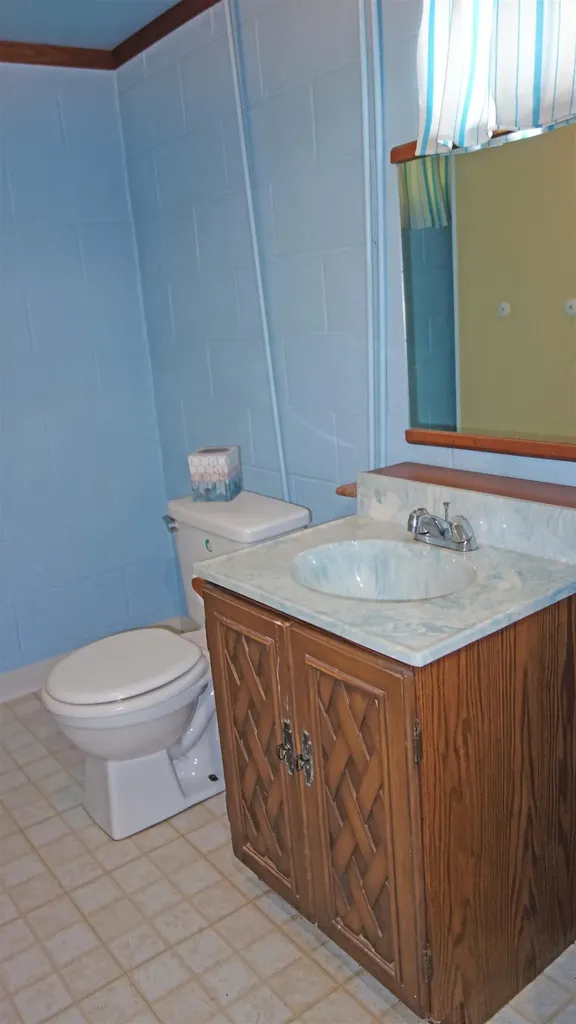 1013 18th Street Bay City City MI 48708