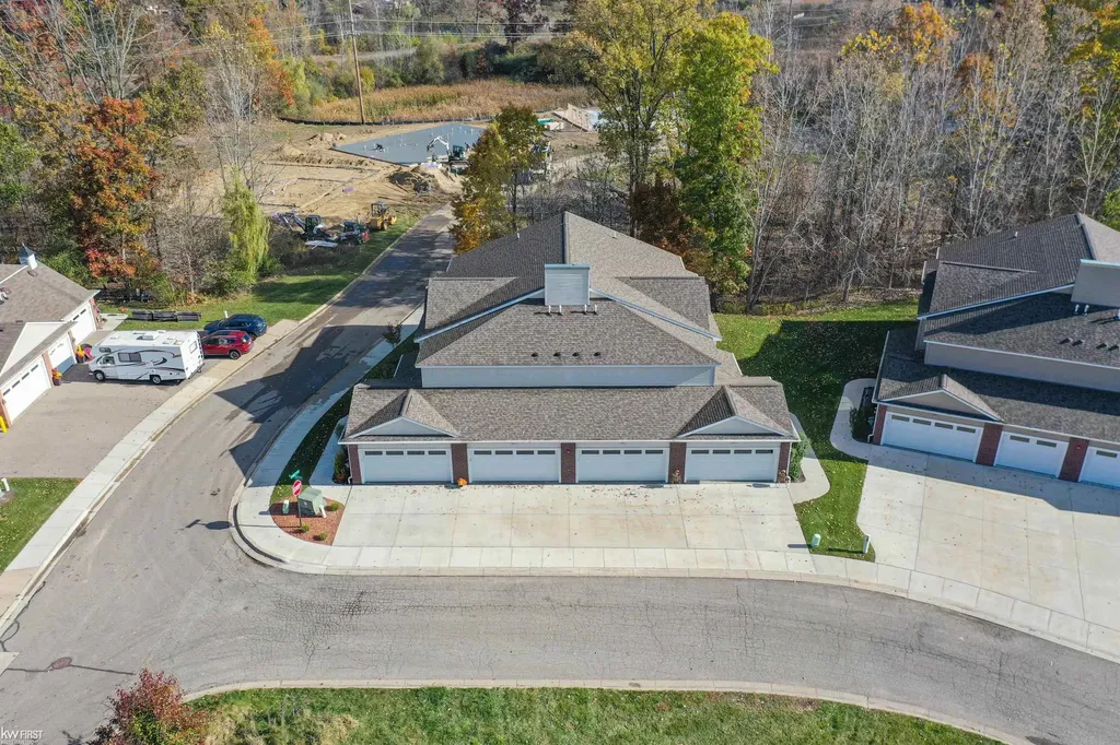895 Watercress Lane Fenton City MI 48430