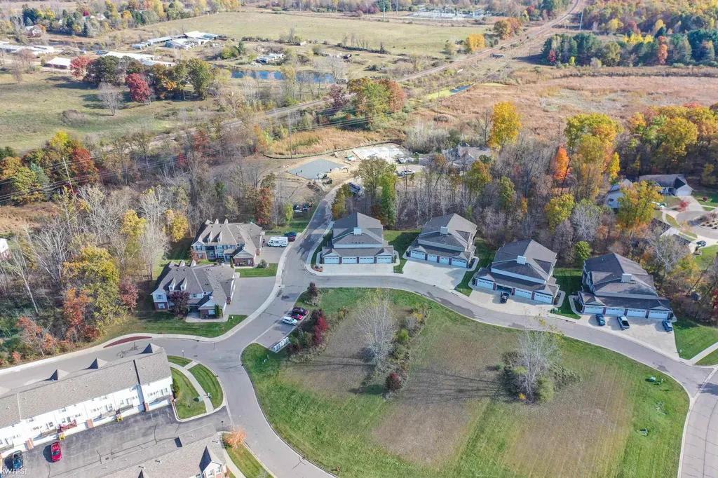 895 Watercress Lane Fenton City MI 48430