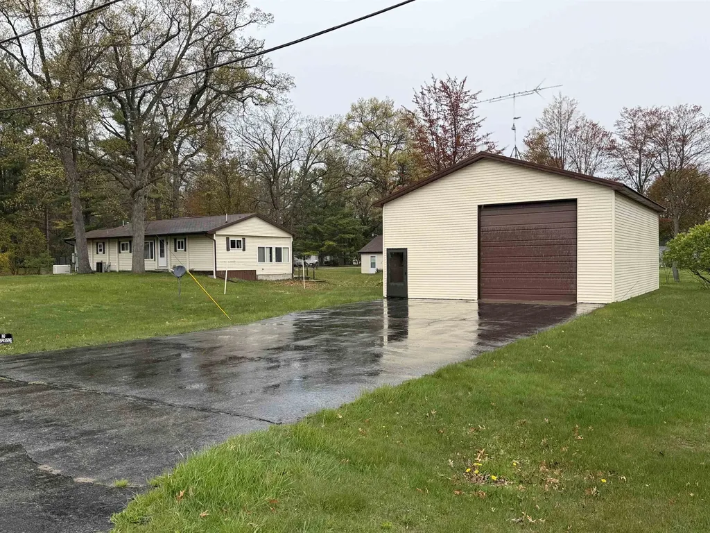 4866 Mikes Drive Caseville Township MI 48725
