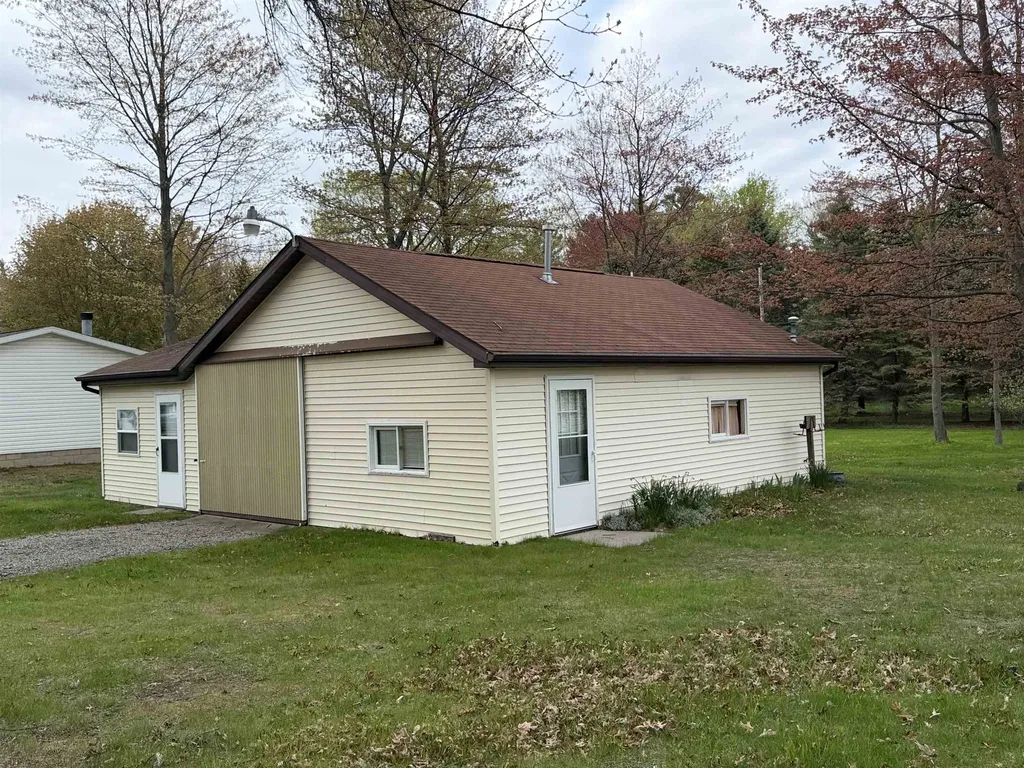 4866 Mikes Drive Caseville Township MI 48725