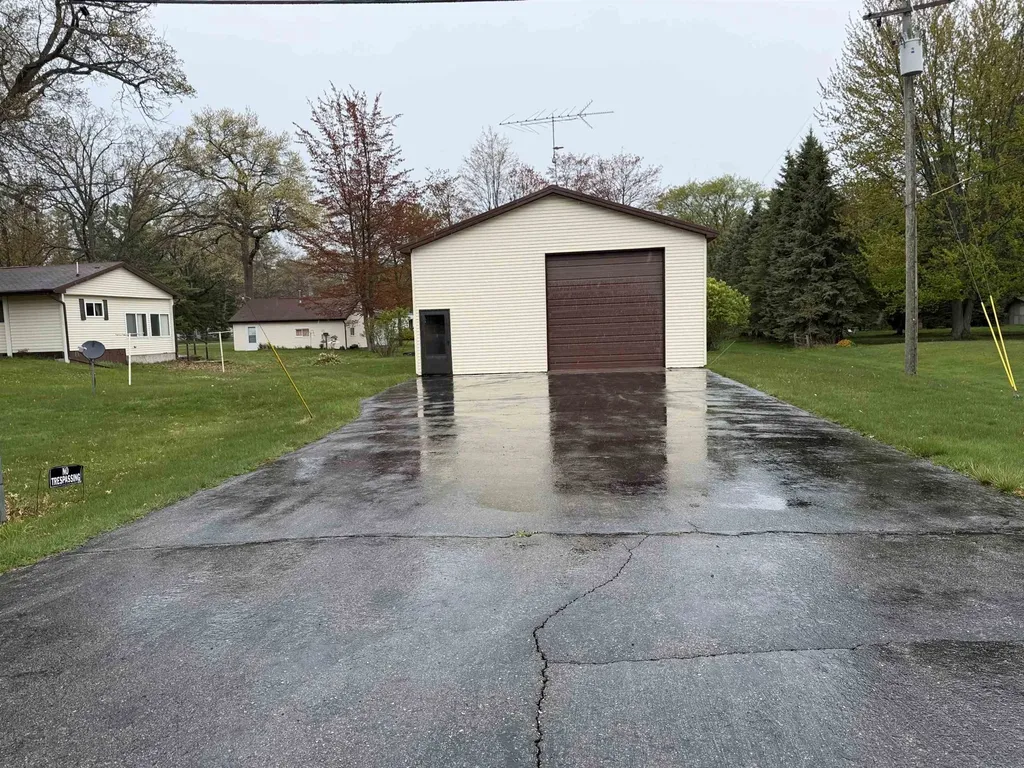 4866 Mikes Drive Caseville Township MI 48725