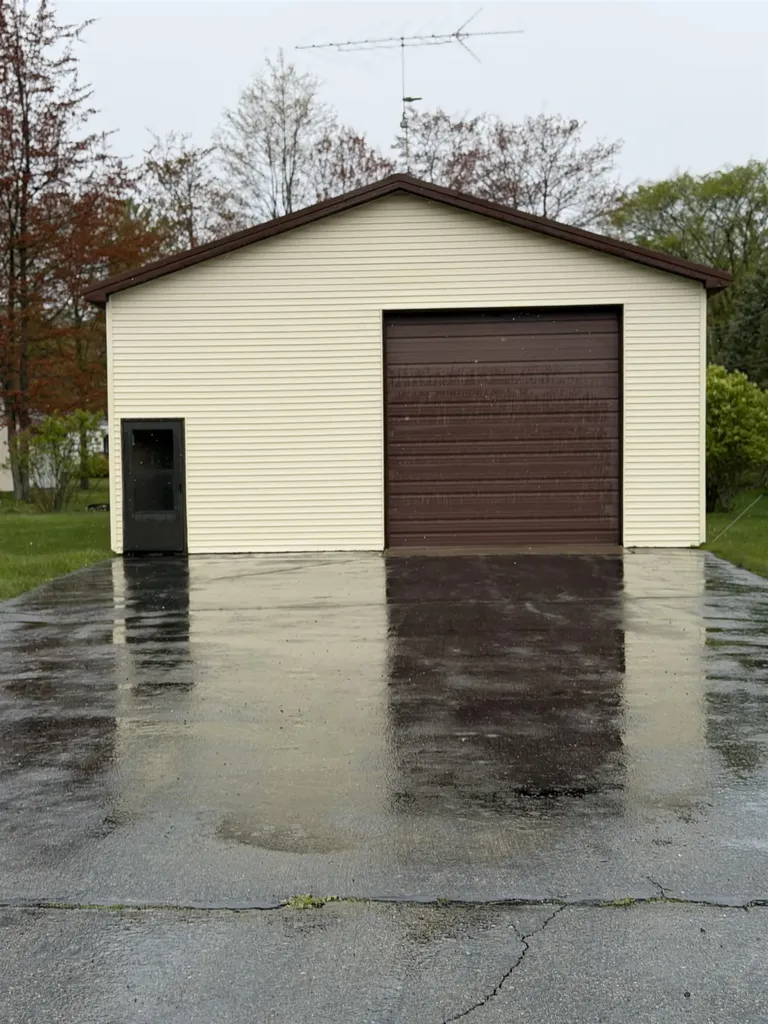 4866 Mikes Drive Caseville Township MI 48725