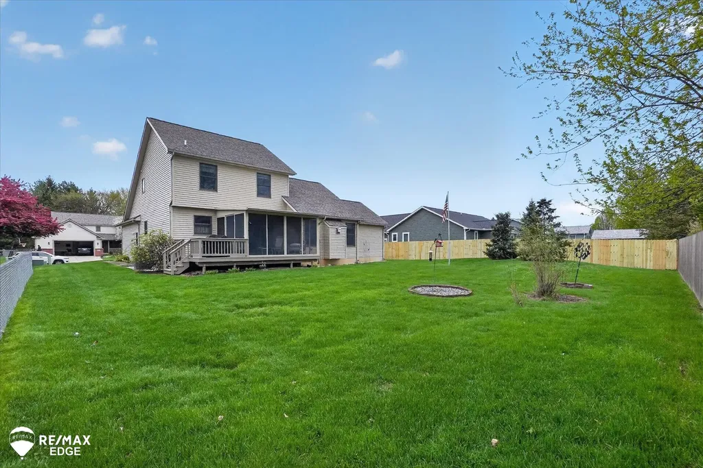 819 Village Drive Davison City MI 48423