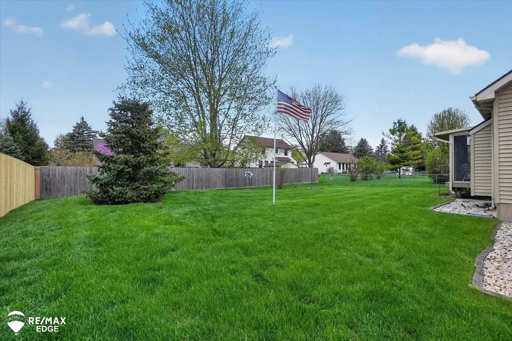 819 Village Drive Davison City MI 48423