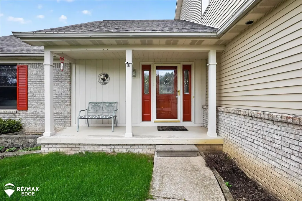 819 Village Drive Davison City MI 48423