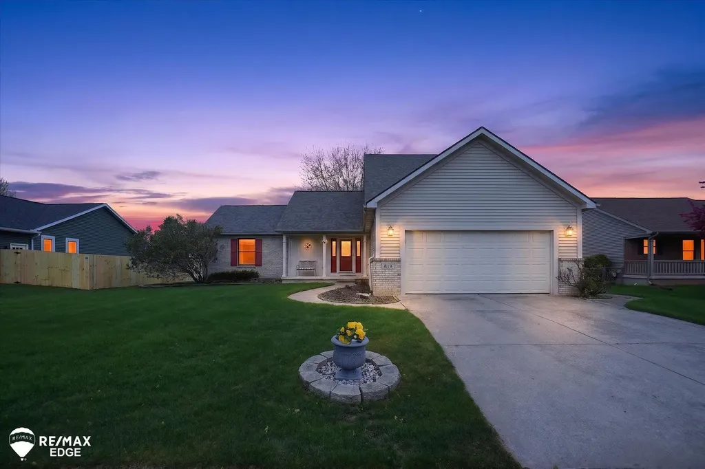 819 Village Drive Davison City MI 48423