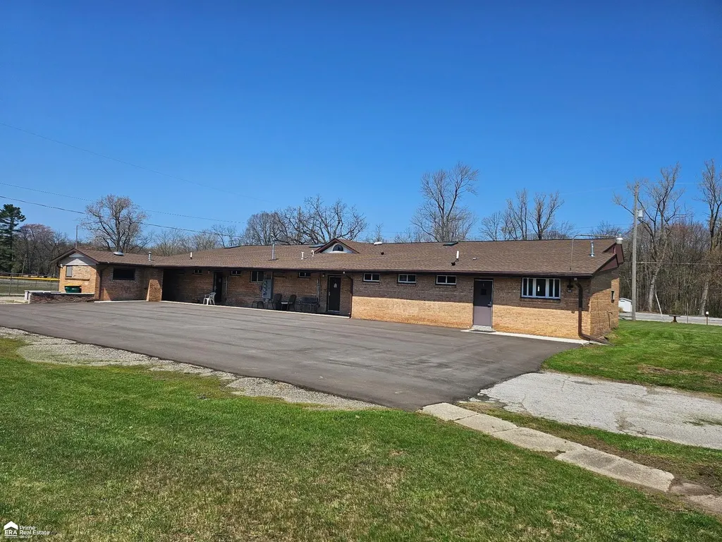 2360 E Burt Road Taymouth Township MI 48417