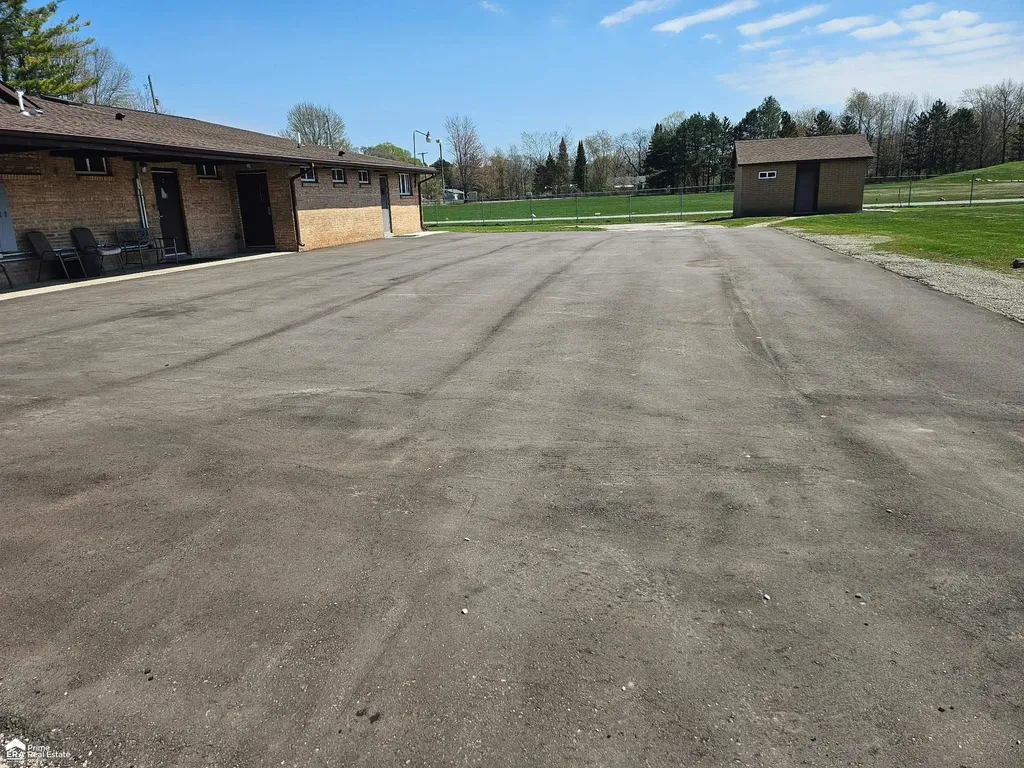 2360 E Burt Road Taymouth Township MI 48417