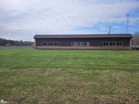 2360 E Burt Road Taymouth Township MI 48417