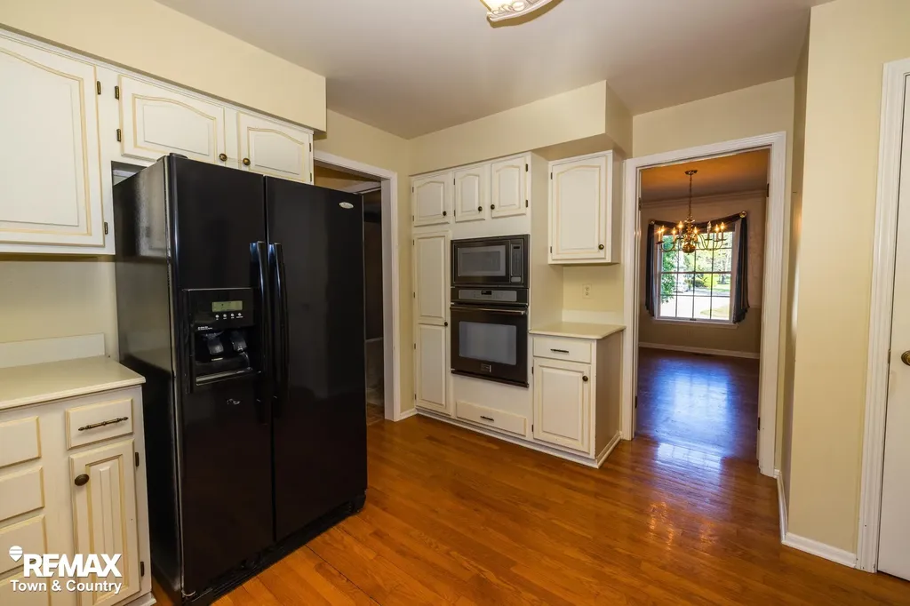 6445 Hickory Hollow Court Flint Charter Township MI 48532
