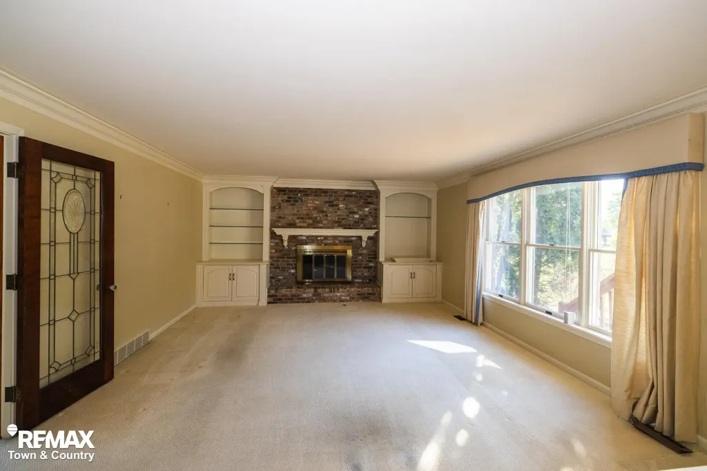 6445 Hickory Hollow Court Flint Charter Township MI 48532
