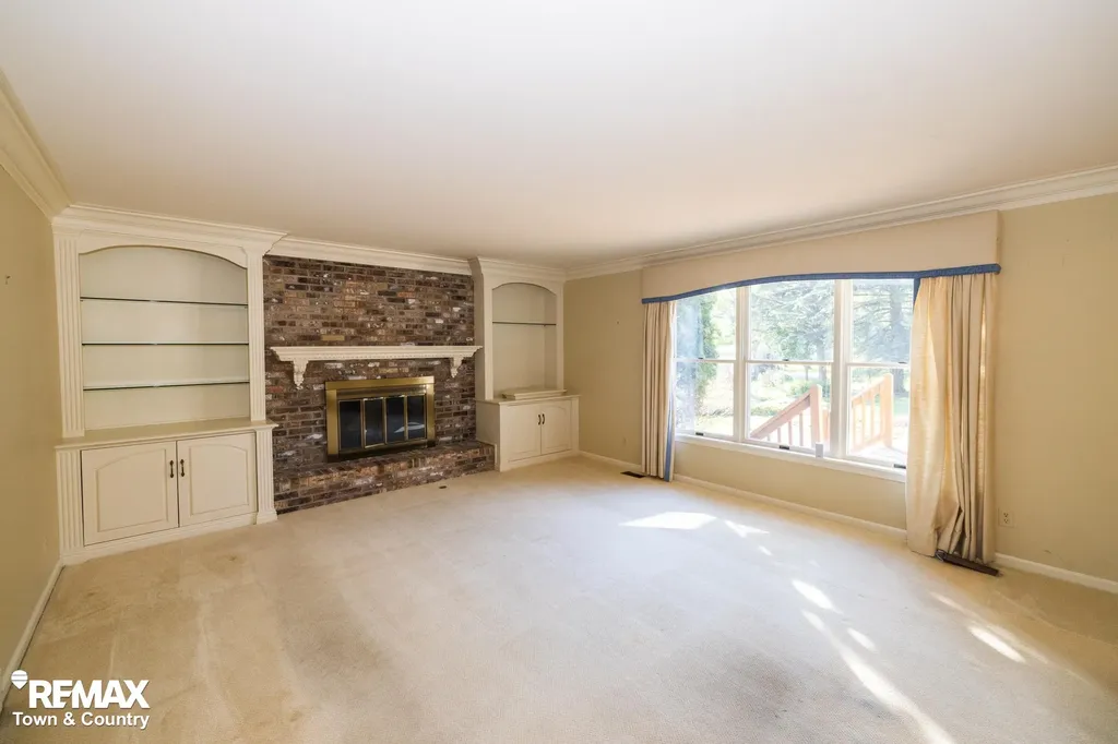 6445 Hickory Hollow Court Flint Charter Township MI 48532