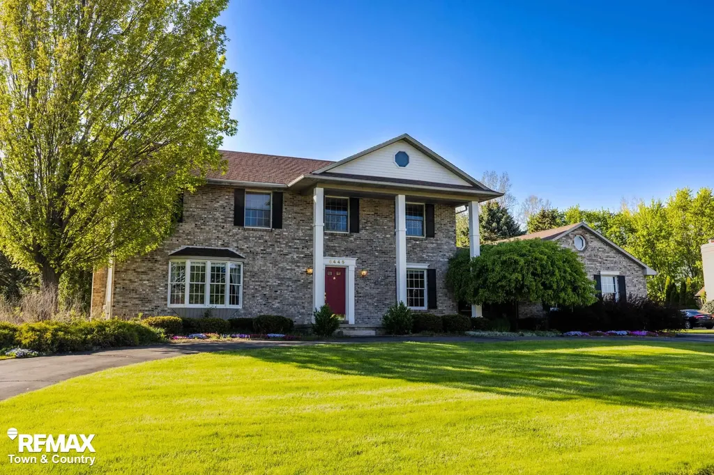 6445 Hickory Hollow Court Flint Charter Township MI 48532