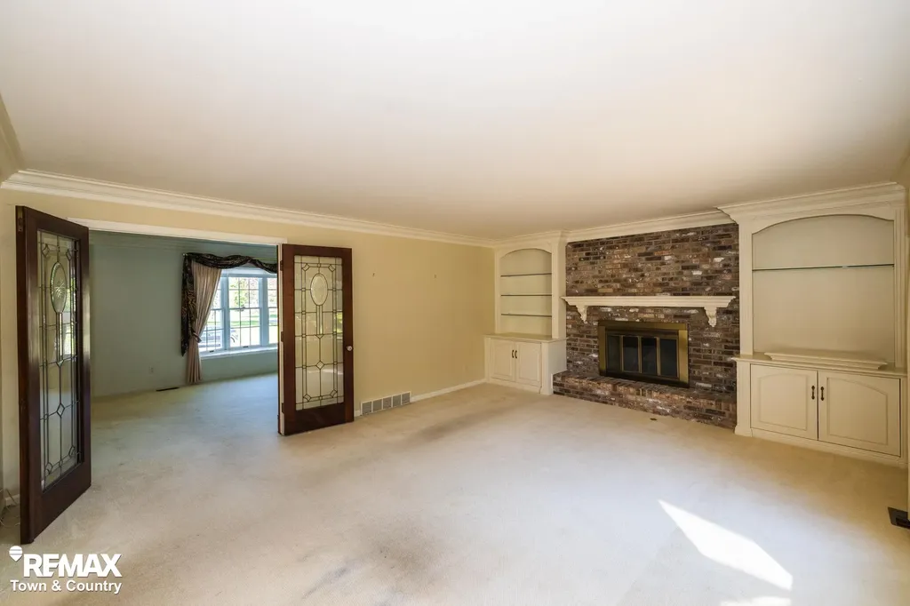 6445 Hickory Hollow Court Flint Charter Township MI 48532