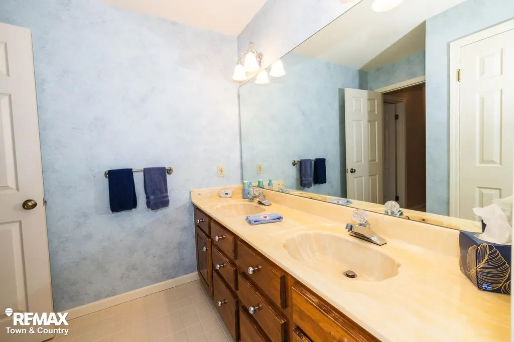 6445 Hickory Hollow Court Flint Charter Township MI 48532
