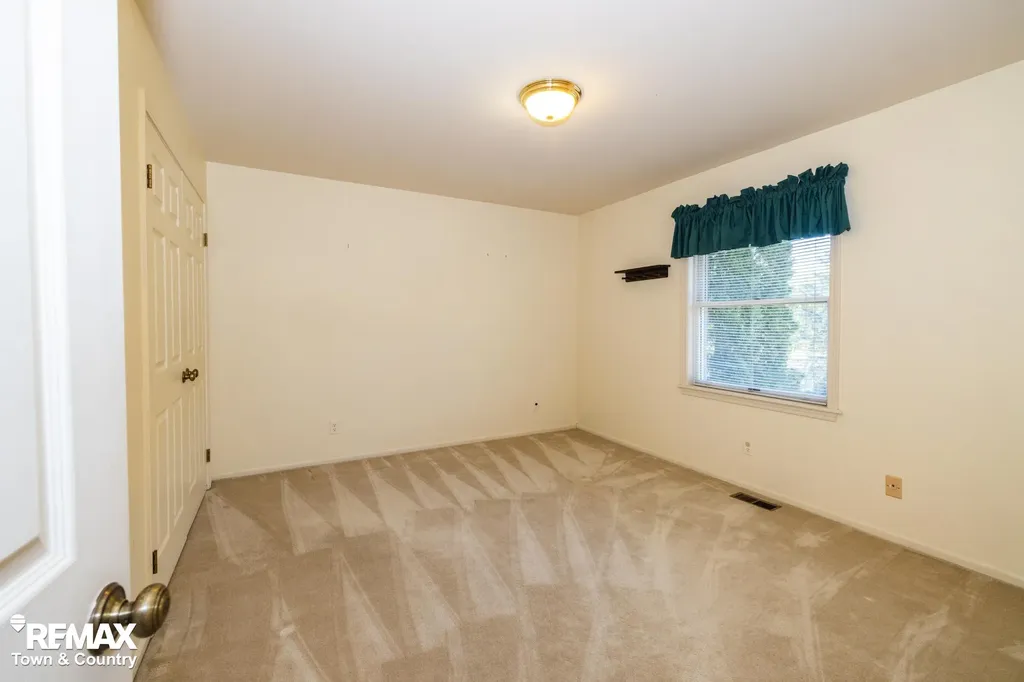 6445 Hickory Hollow Court Flint Charter Township MI 48532