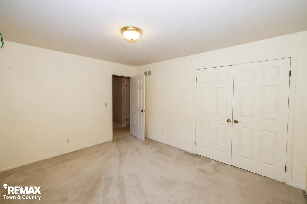 6445 Hickory Hollow Court Flint Charter Township MI 48532