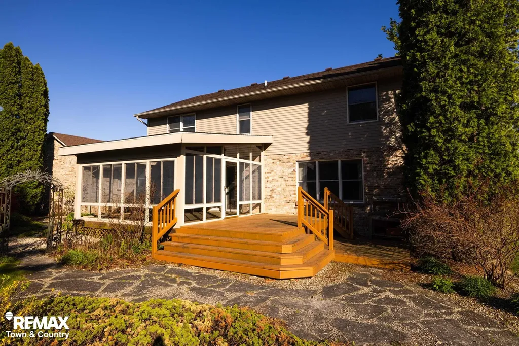 6445 Hickory Hollow Court Flint Charter Township MI 48532