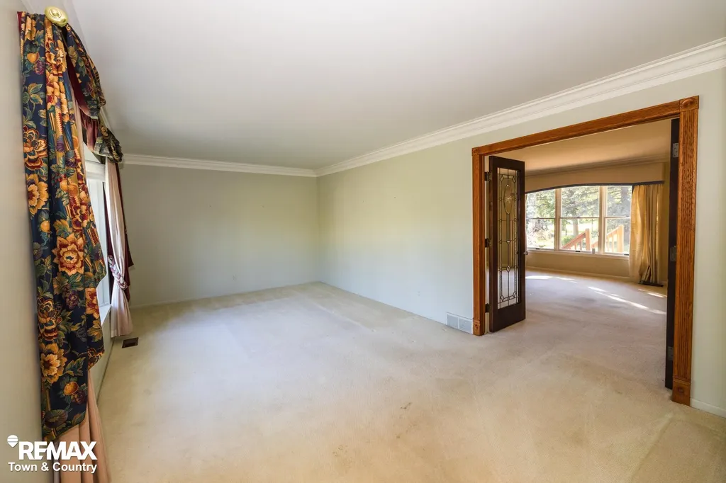 6445 Hickory Hollow Court Flint Charter Township MI 48532