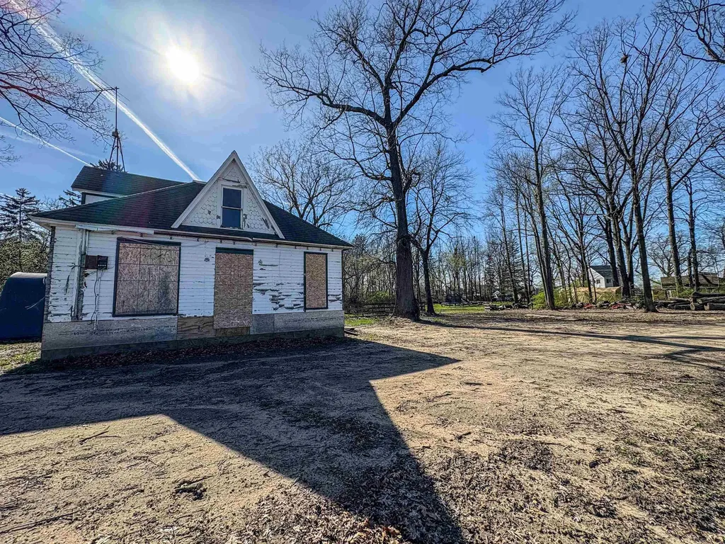 13010 Fenton Street Fenton Charter Township MI 48430