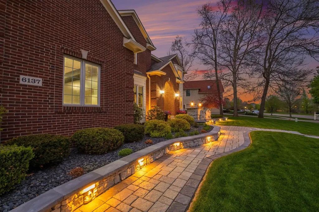 6137 Brookstone Lane Grand Blanc Charter Township MI 48439