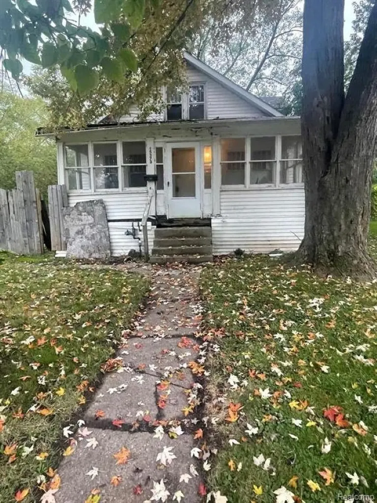 15373 Lamphere Street Detroit City MI 48223