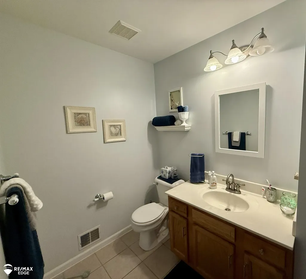 2131 Carriage Hill Circle Lapeer City MI 48446
