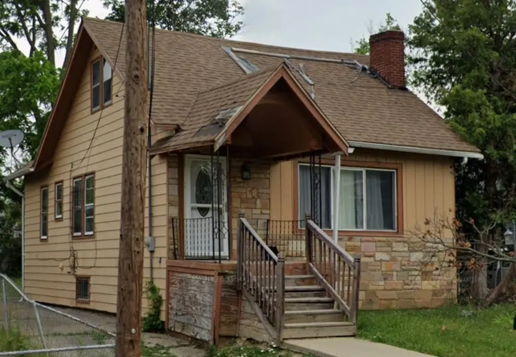205 E Jackson Avenue Flint City MI 48505