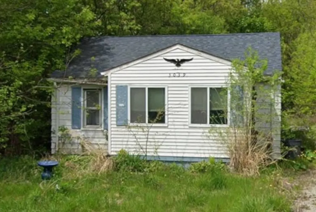 3039 Roanoke Street Flint City MI 48504