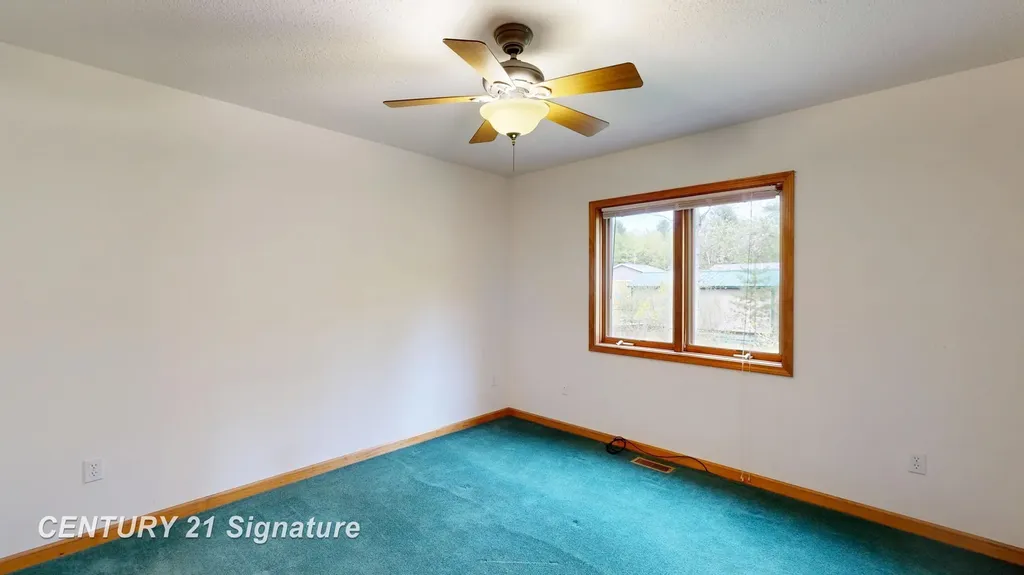 1724 Middle Point Drive Clement Township MI 48610