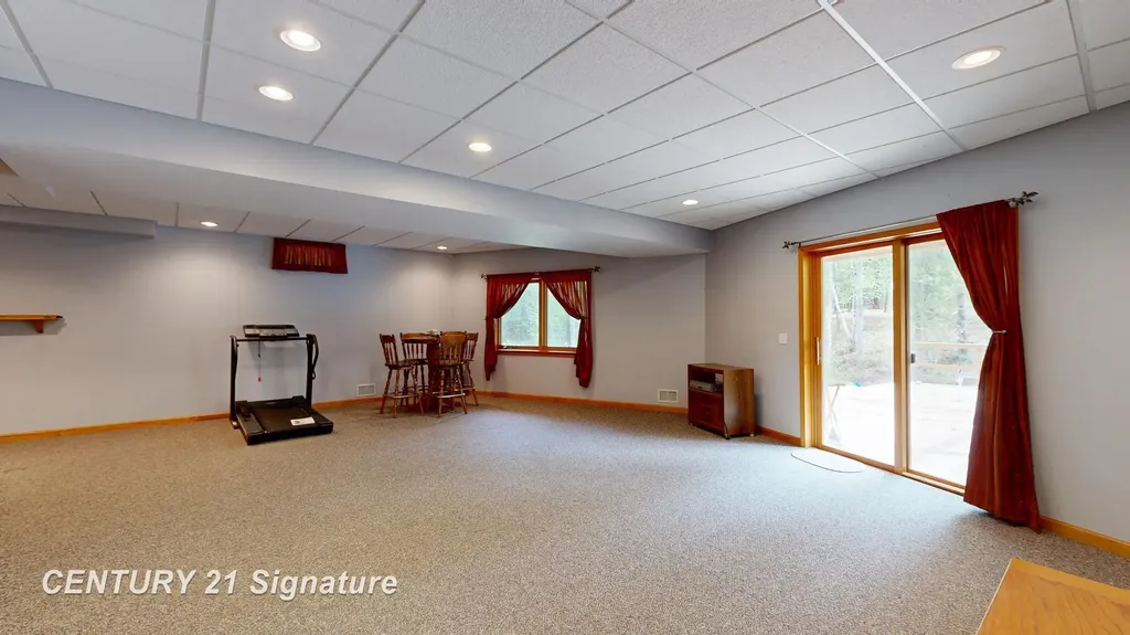 1724 Middle Point Drive Clement Township MI 48610